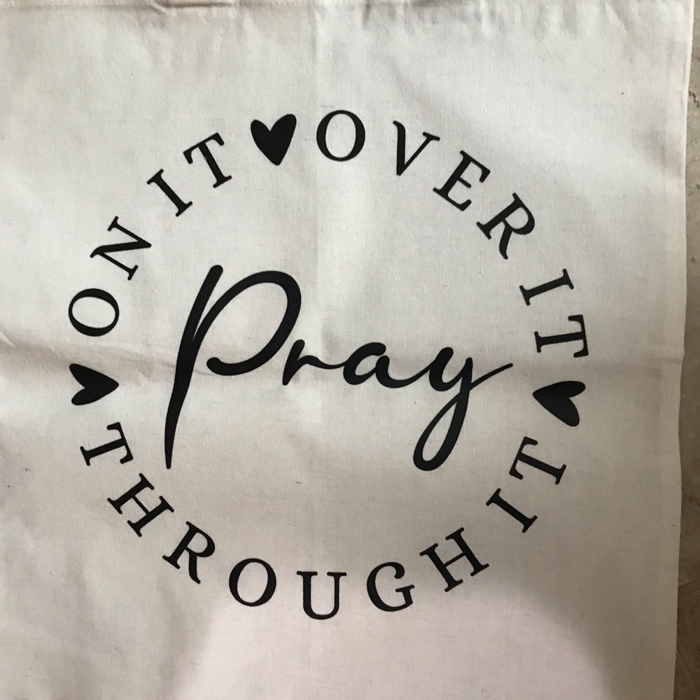 ▪️”Pray Through It” Linen Tote Bag